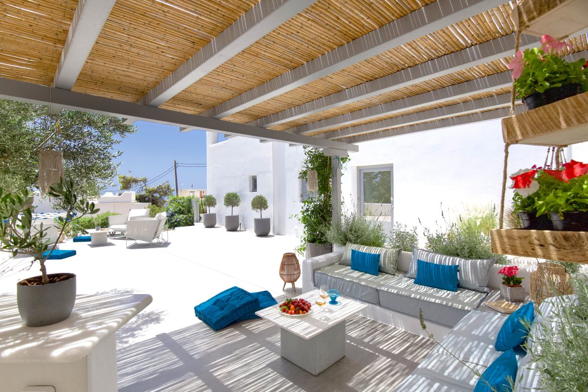 Sea-facing exterior in Drios Paros